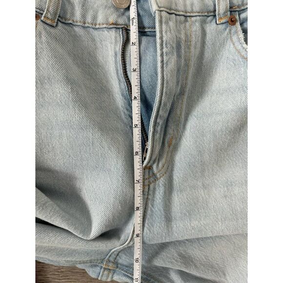 H&M EUC High Rise Wide Leg Jeans Size 6 Light Wash Distressed - Picture 14 of 15